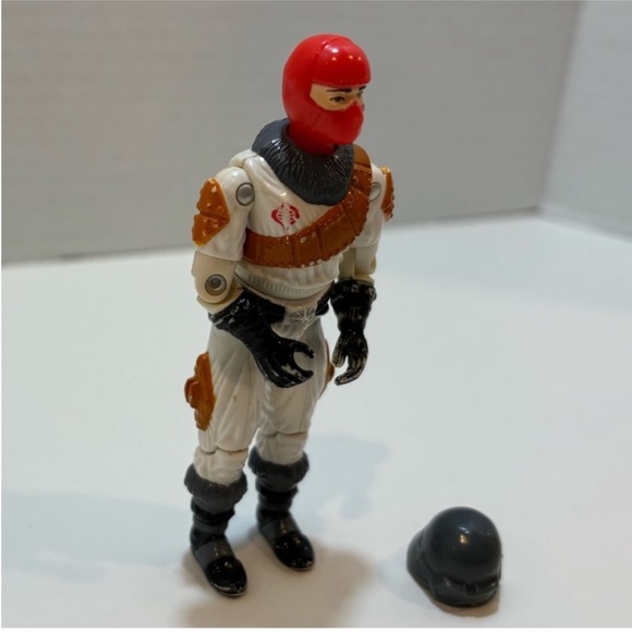 Vintage 1987 GI Joe Cobra Ice Viper with helmet V1 ARAH action figure by Hasbro - Picture 2 of 12